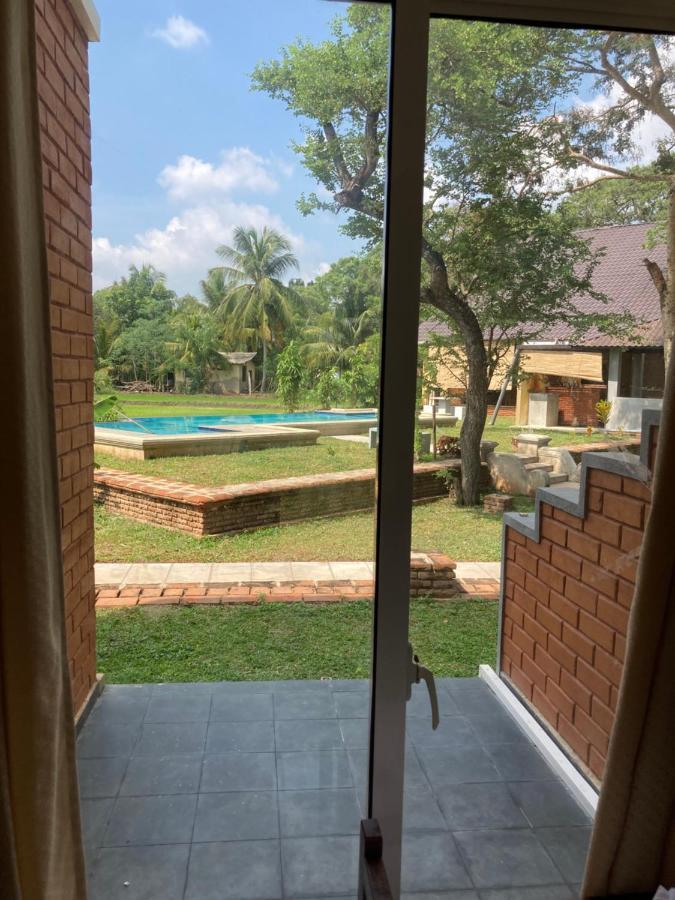Monaara Resort - Anuradhapura Bagian luar foto