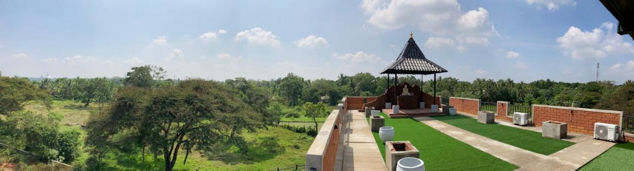 Monaara Resort - Anuradhapura Bagian luar foto