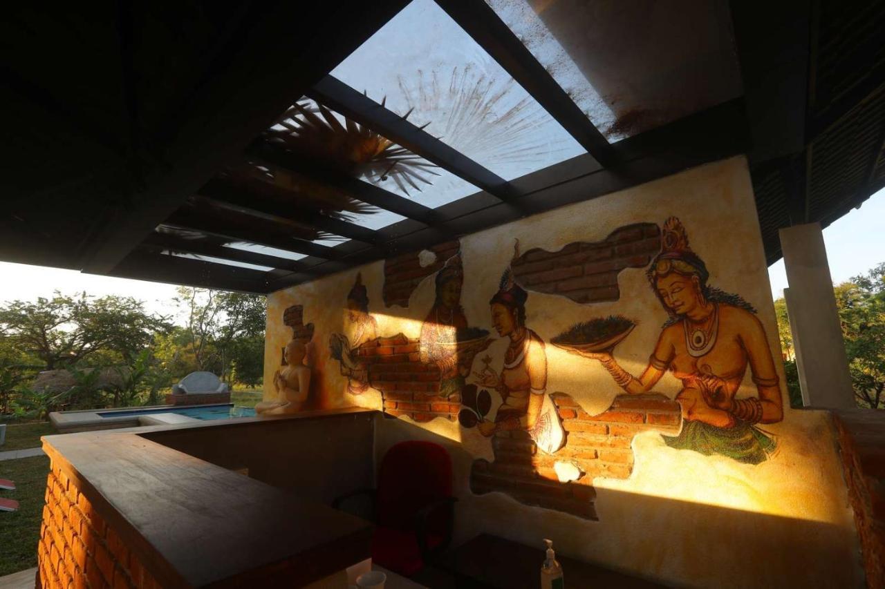Monaara Resort - Anuradhapura Bagian luar foto