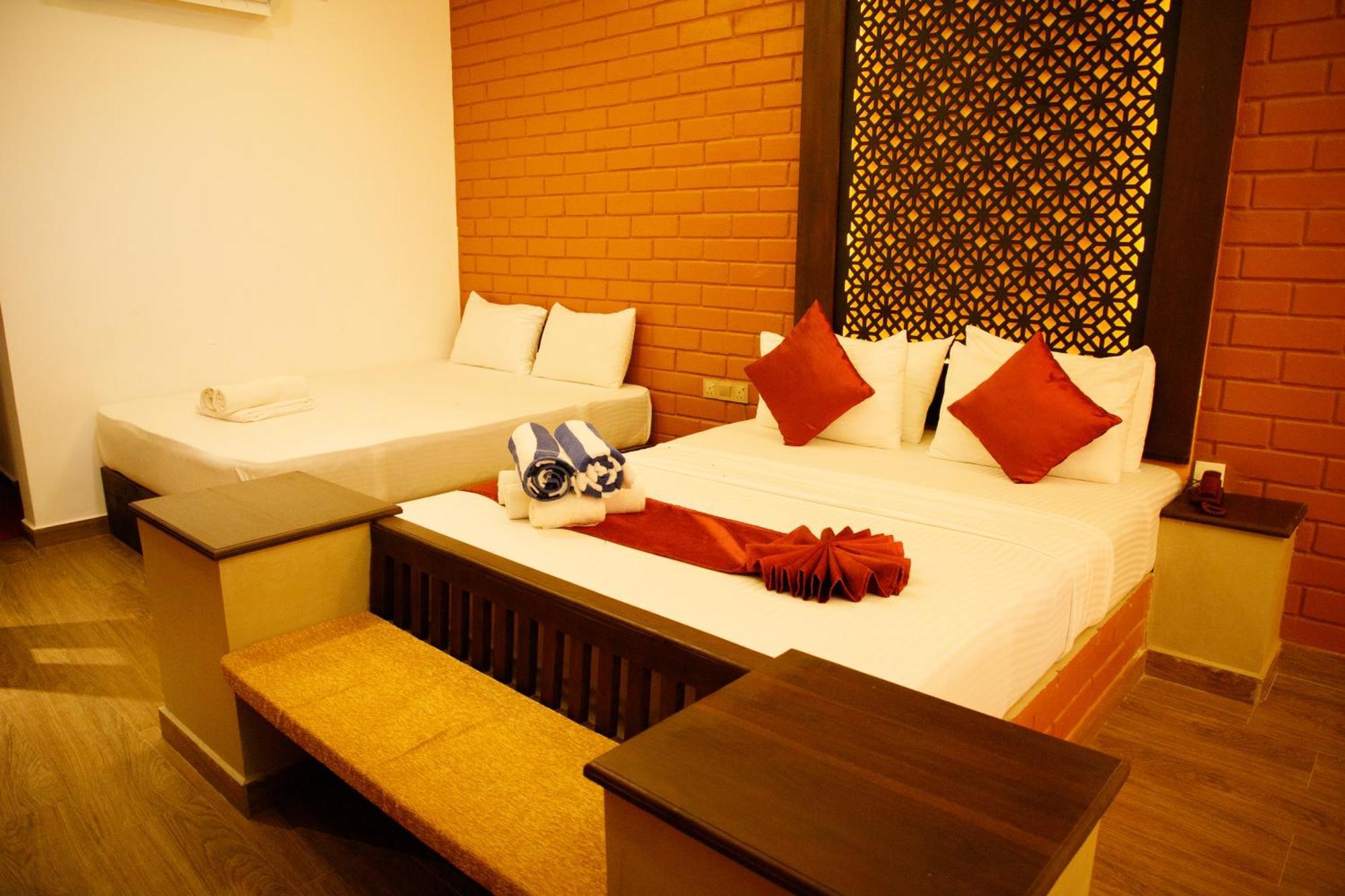 Monaara Resort - Anuradhapura Bagian luar foto