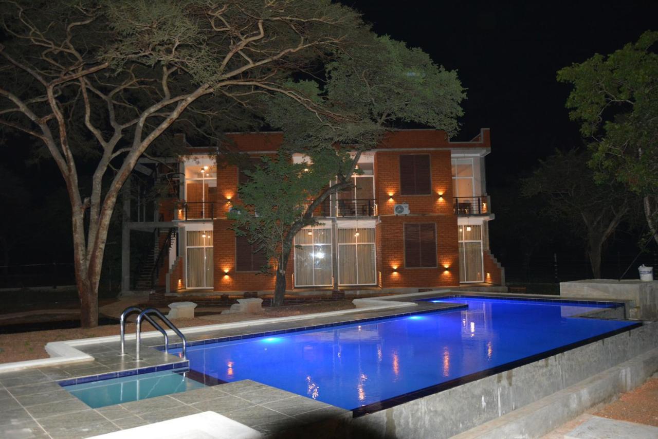 Monaara Resort - Anuradhapura Bagian luar foto