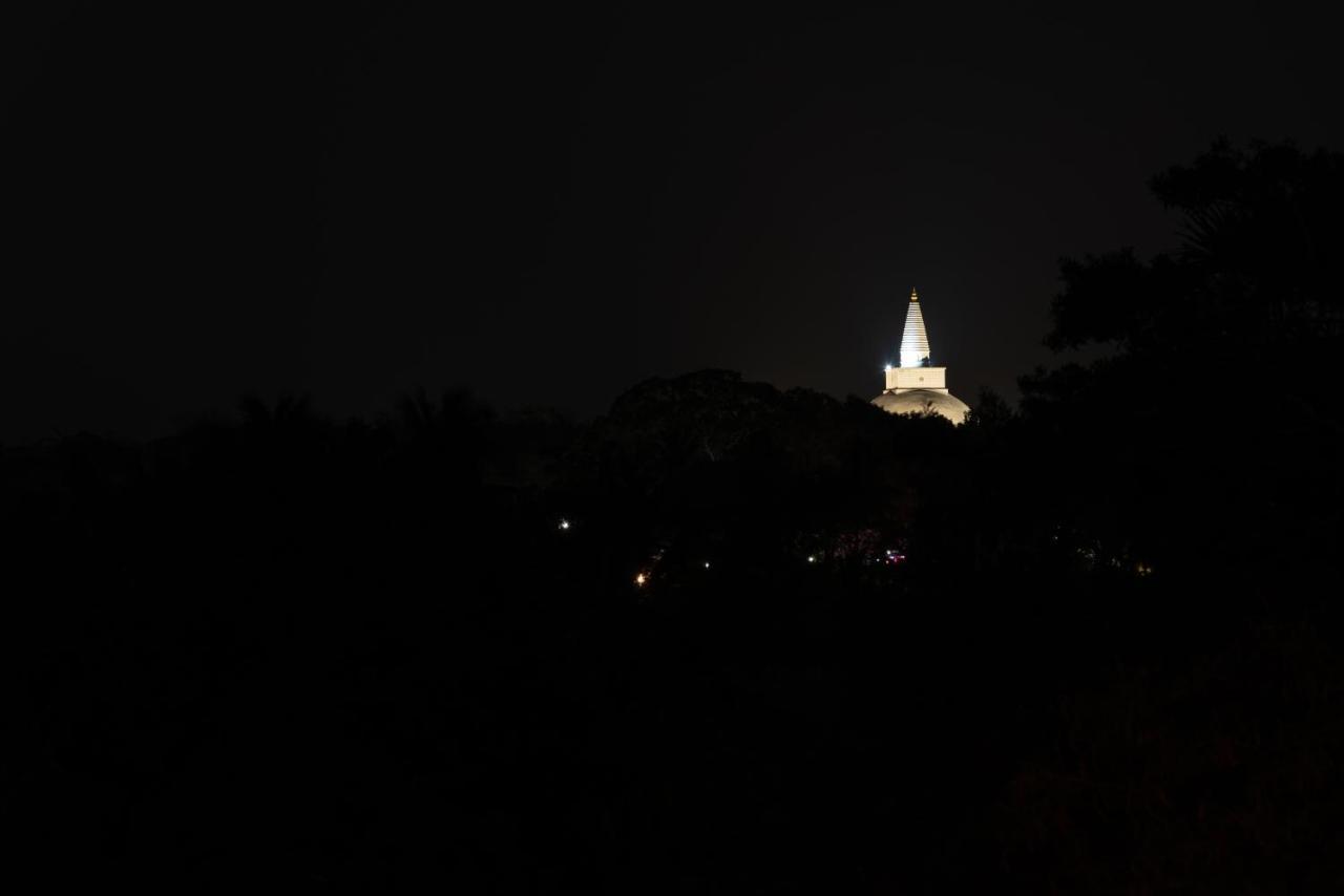 Monaara Resort - Anuradhapura Bagian luar foto